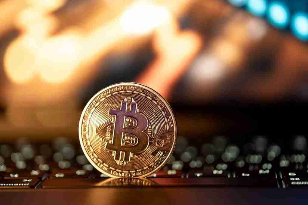 比特币突破12.1万美元:这波涨势是真实的吗?